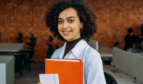 15-30€/h ou forfaits 200-500€/projet